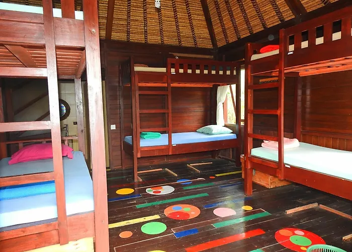 Hostal Mandala *